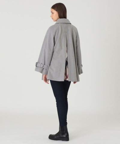 【一部店舗限定】ケープ風コート