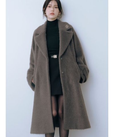 ブローチ付きシャギーロングコート