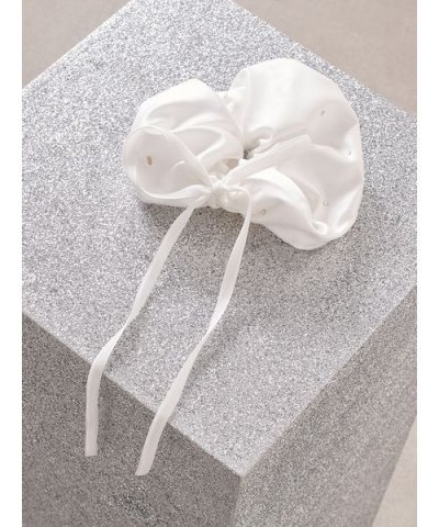 ベロアリボン付きシュシュ