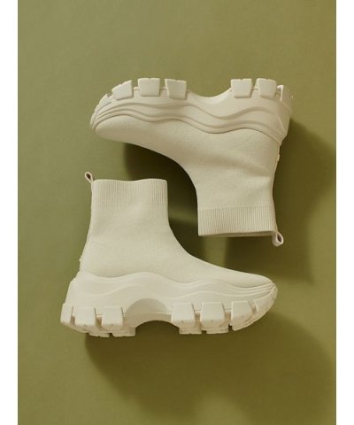 スニーカーソールショートブーツ