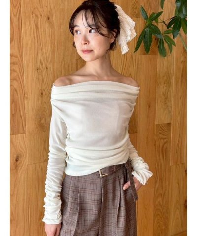 フロッキーベロアドレープトップス