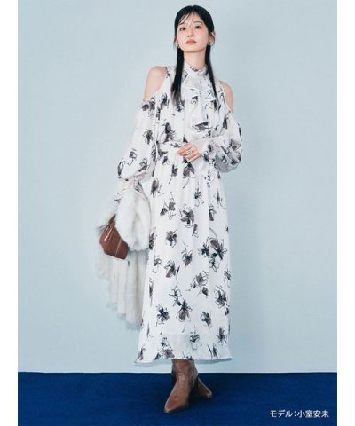 ショルダーオープンワンピース