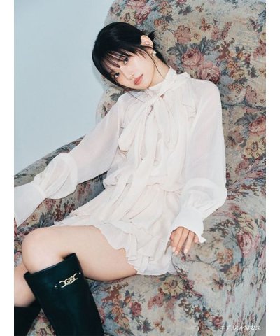 ドレープフリルセットアップ