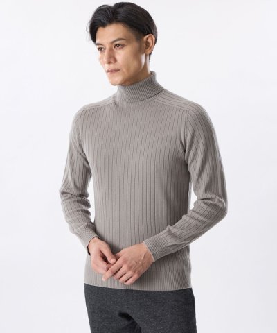 ホールガーメントタートルネックニット