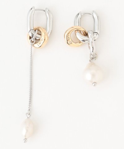 チャームピアス