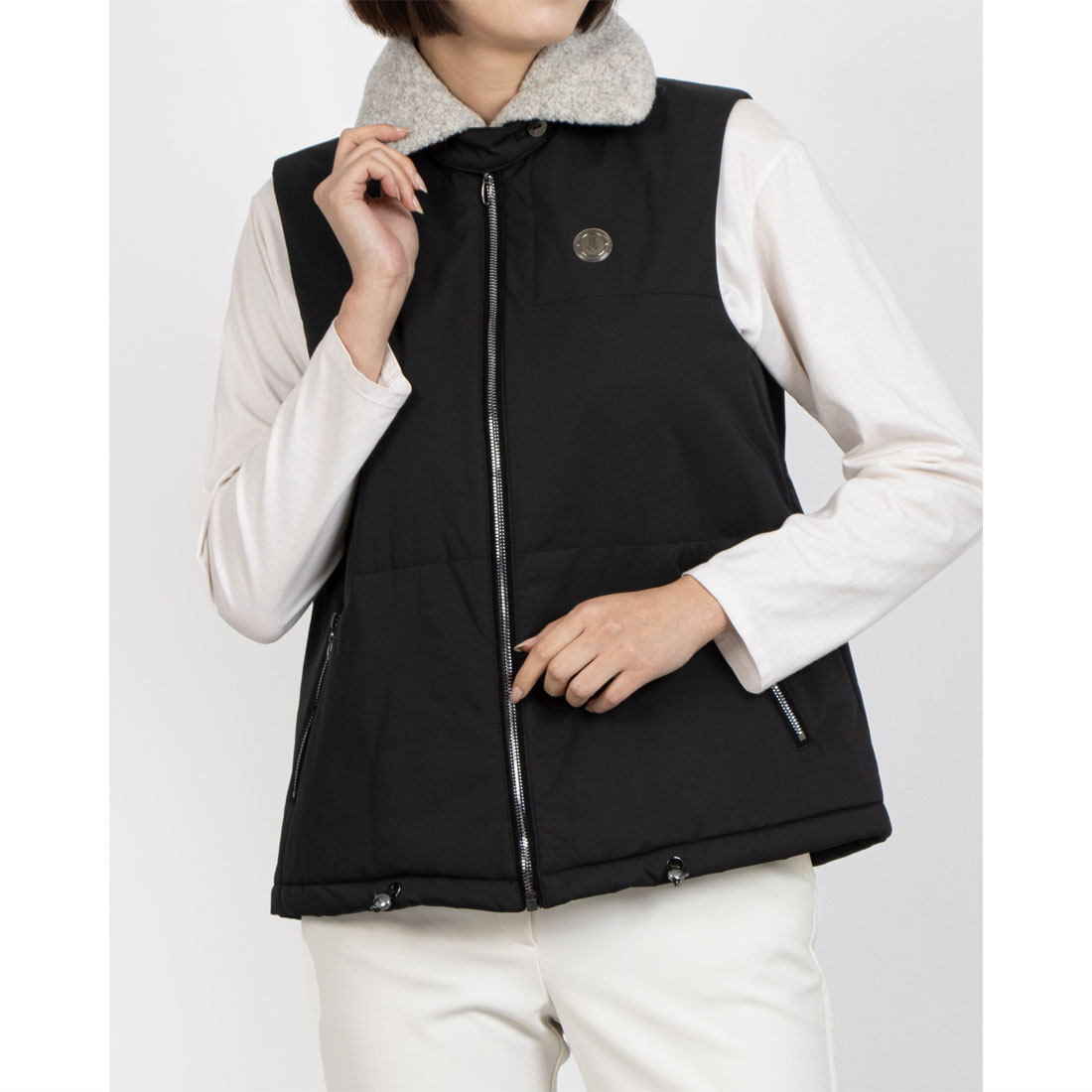 中わたアウターベストHEAT NAVI ランバンスポール ベスト黒　38 中わたアウターベストHEAT NAVI ランバンスポール ベスト黒 38