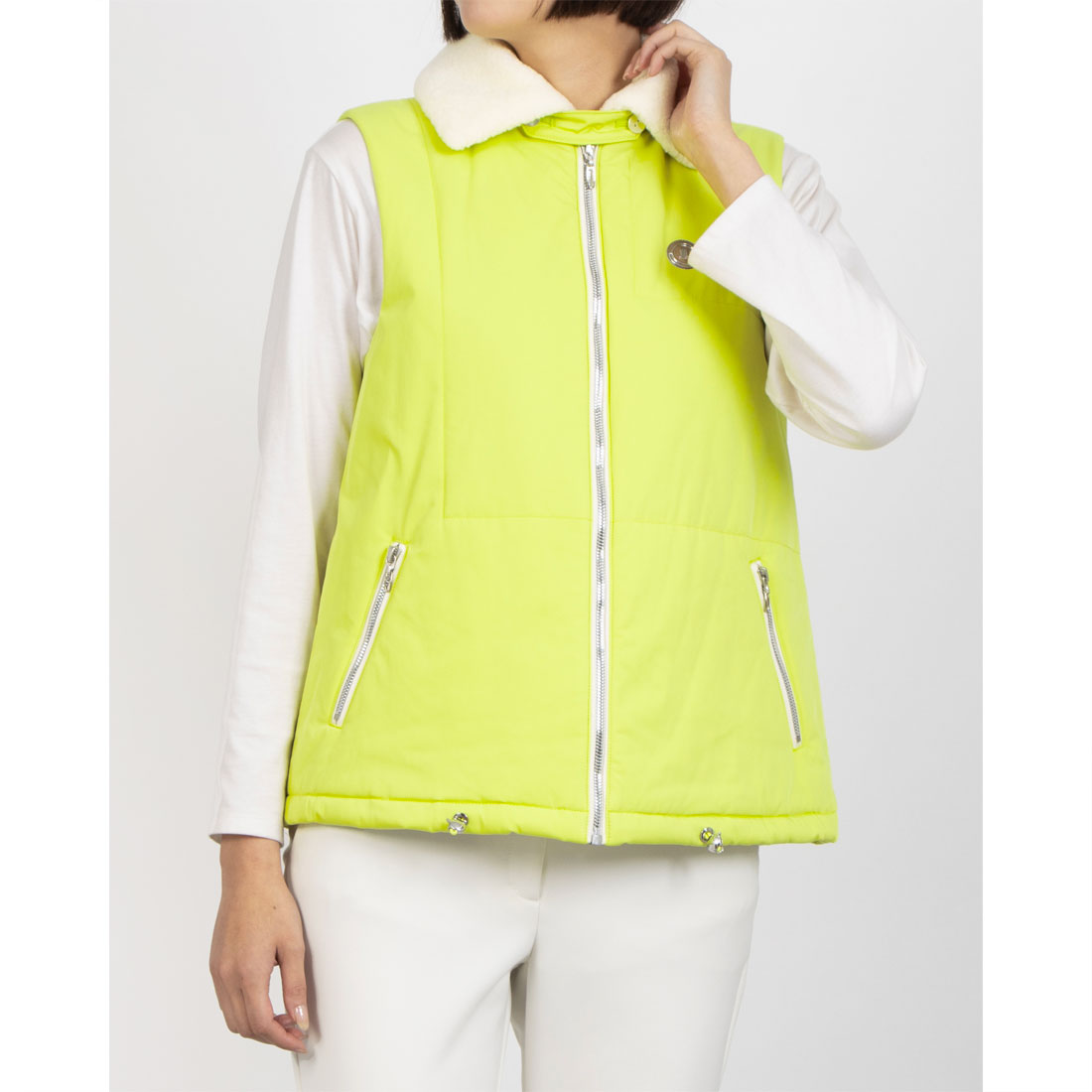 中わたアウターベストHEAT NAVI ランバンスポール ベスト黒　38 ランバン スポール LANVIN SPORT 中わたアウターベスト【HEAT N