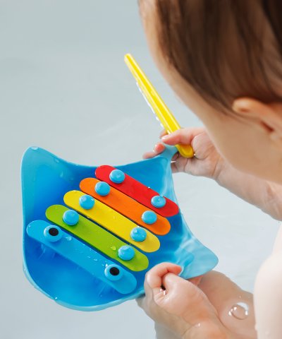 マンチキン munchkin エイのスイミングシロフォン【返品不可商品】