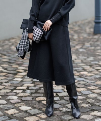 【洗える】 シルキーウールダブルフェイス ニットフレアスカート