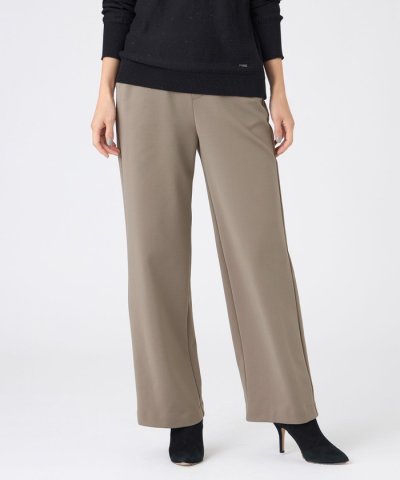 【マシンウォッシャブル】バックスエードダンボールニットストレートパンツ