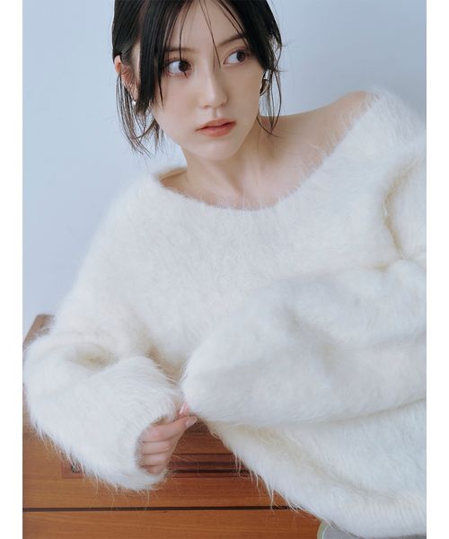 HIGH QUALITYカンヘウォン着用フォックスカシミヤオフショルプルオーバー HIGH QUALITY/カンヘウォン着用】フォックスカシミヤオフショルプルオ