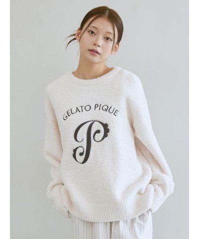 パウダーエンブレムモチーフプルオーバー