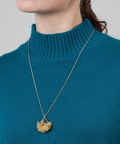 ミニフラワーネックレス