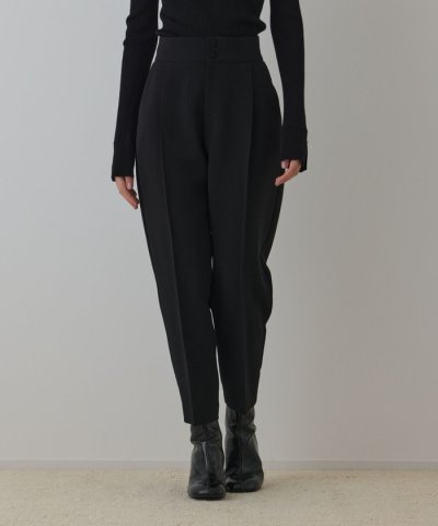 ハイウエストテーパードパンツ