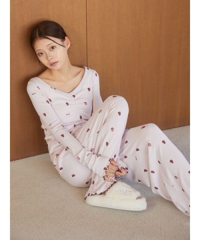 ストロベリー柄ロンT