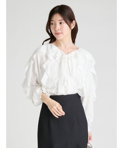 ラッフルブラウス