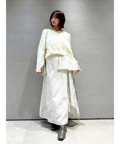 フラワーカットジャガードスカート