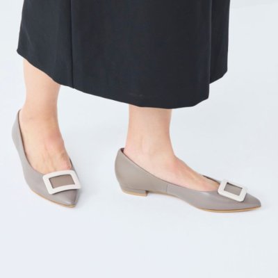 ヒップス HIPS 【本革】スクエアバックルフラットパンプス