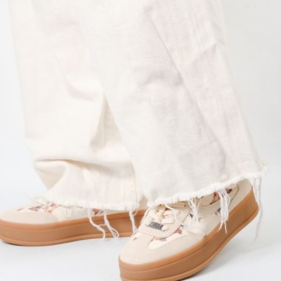 スティーブ マデン STEVE MADDEN フローラルクラッシュスニーカー