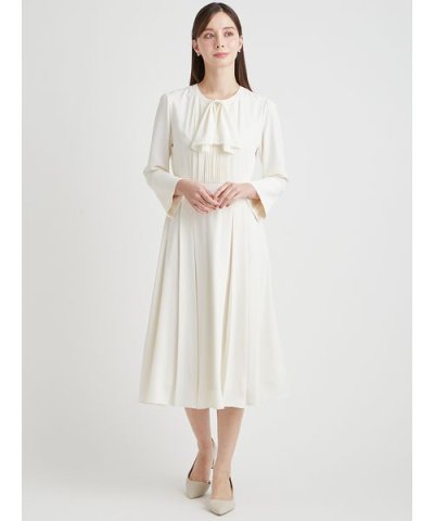 ピコ刺繍ボウタイワンピース