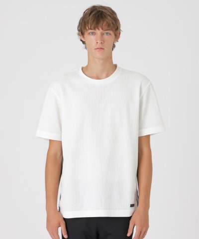 【一部店舗限定】テクスチャータックサイドチェックTシャツ