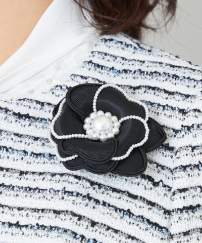 サテンフラワーコサージュ