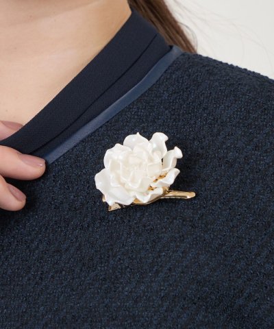 ローズブローチ