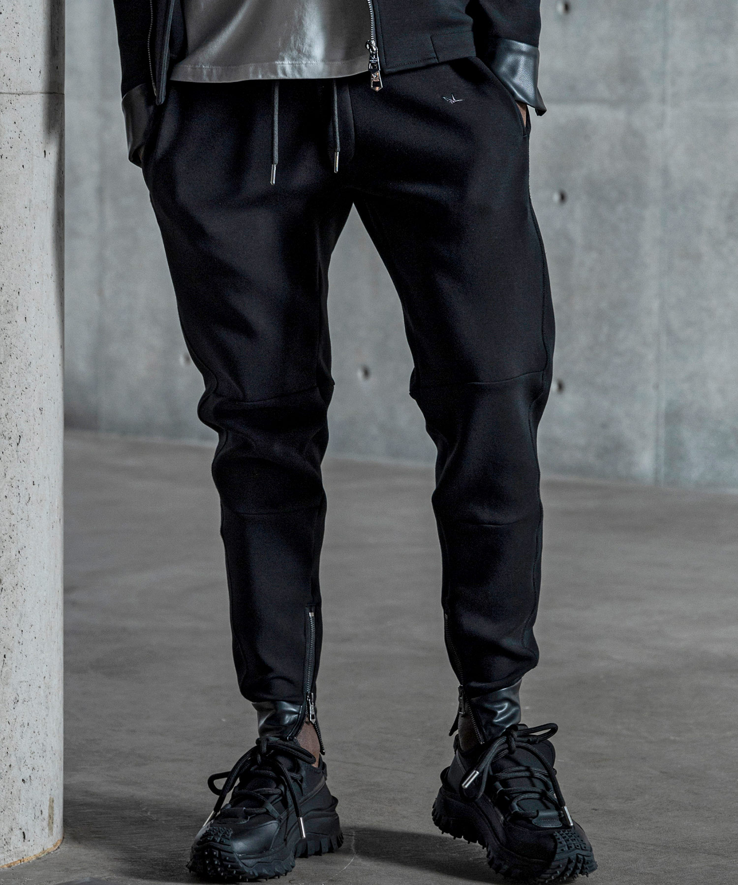 ウノ ピゥ ウノ ウグァーレ トレ リラックス 1PIU1UGUALE3 REL