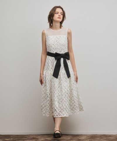 コード刺繍ワンピース