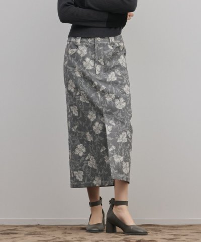 ボタニカルジャガードスカート