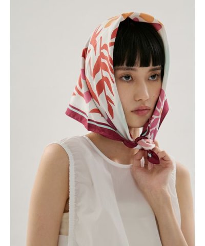 フラワープリントスカーフ