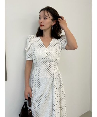 パフスリーブドットワンピース