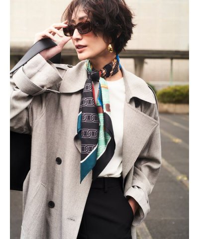 ベルトモチーフ柄スカーフ