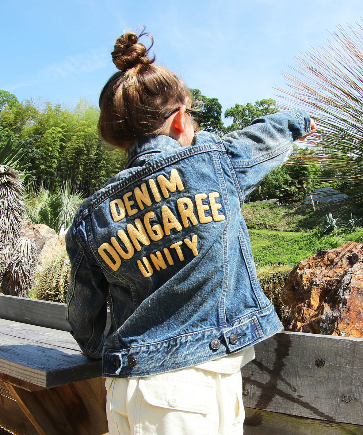 デニムダンガリー DENIM DUNGAREE Airy Denim Embro(508729113)｜阪急