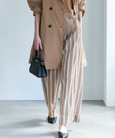 サッカードビーストライプ ワイドパンツ