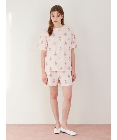 カップケーキ柄ショートパンツ