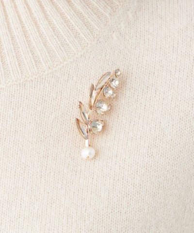 パールブローチ