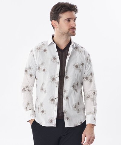 花柄刺しゅうシャツ