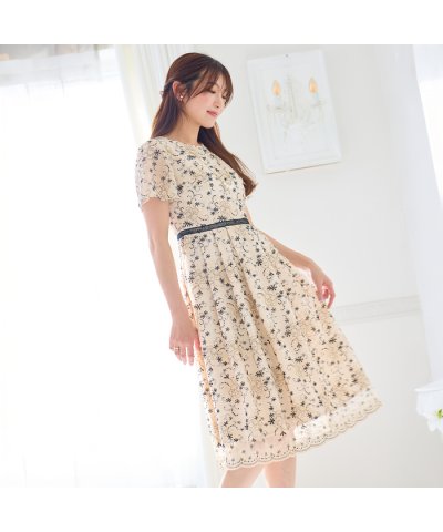 ローズティアラ RoseTiara チュール刺繍ワンピース