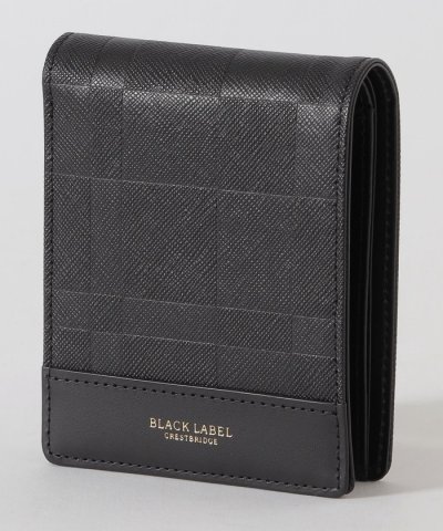 【一部店舗限定】エンボスチェックパスウォレット