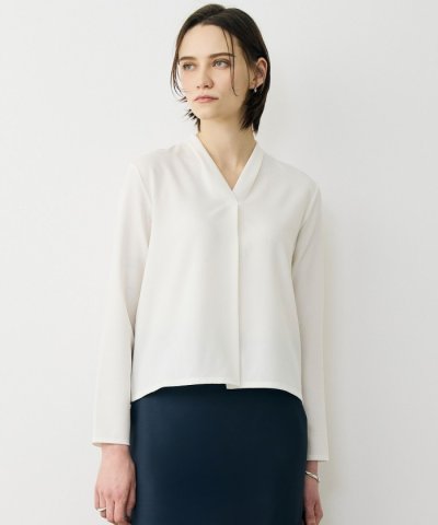 ライトストレッチアムンゼン Vネックカットソー