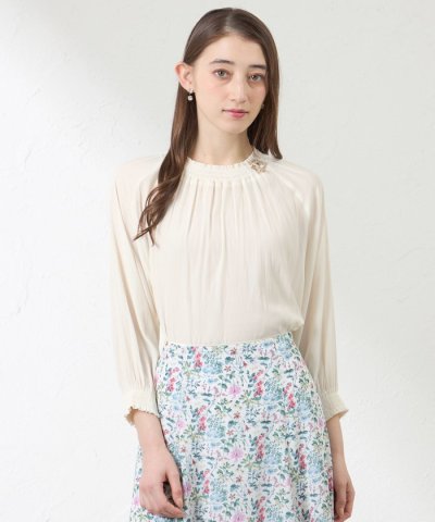 シャーリングブラウス