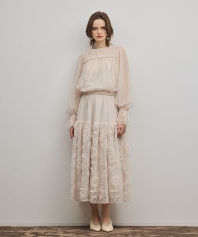 刺繍チュールスカート