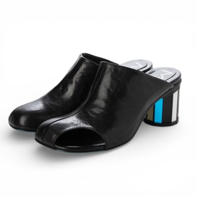 マナ MANA サンダル