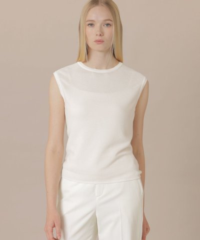 【婦人画報4月号掲載】ガーターホールガーメントニットプルオーバー