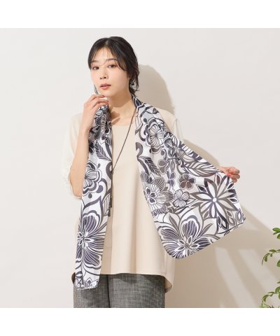 ピサーノ PISANO 【手洗いOK】モノクロフラワープリントストール