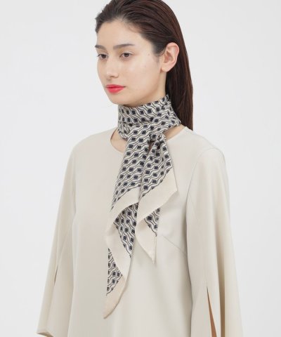 スクエアジオメトリックストール