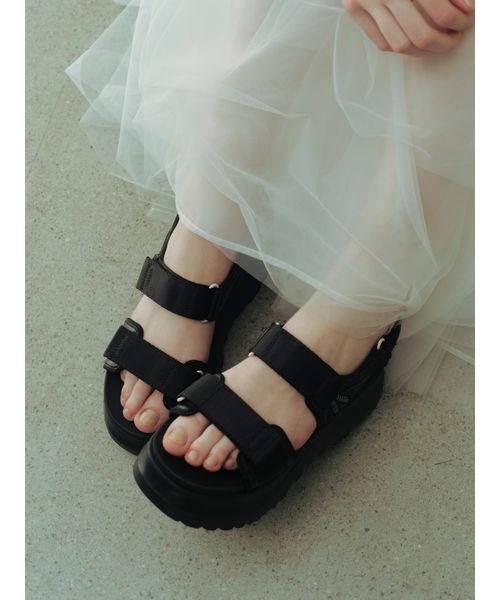 FRAY I.D｜UGG(R)】W ASTROMETRO STRAP(508772657)｜阪急百貨店公式