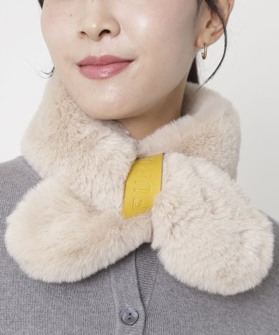 レザーロゴ付きリボン風フェイクファーマフラー 7×76cm