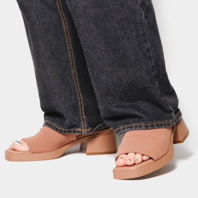 スティーブ マデン STEVE MADDEN ボリュームソールワンバンドサンダル